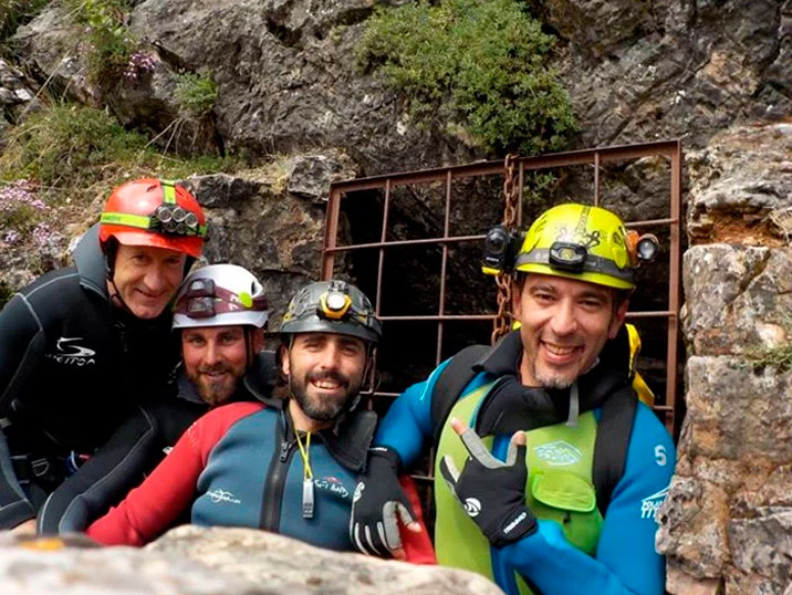 Damos gracias a los grupos que han disfrutado hoy del descenso de Valporquero